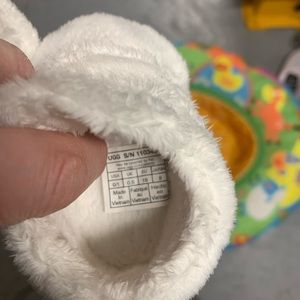 Ugg baby’s shoes